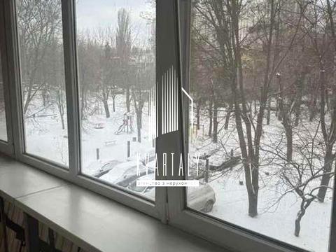 квартира за адресою Зодчих вул., 6-А