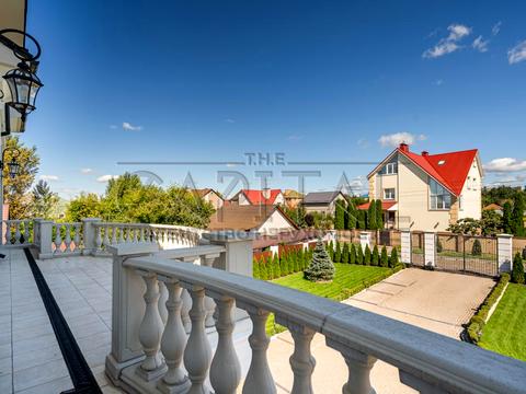 будинок за адресою Молодіжна вул.