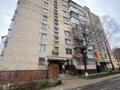 квартира за адресою Героїв Майдану вул. (Червоноармійська), 77-Б/2