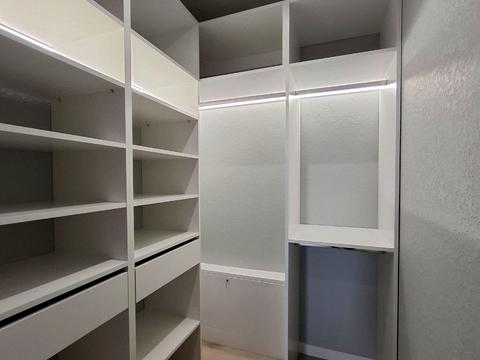 квартира за адресою Романа Левицького вул., (Будинок 7)