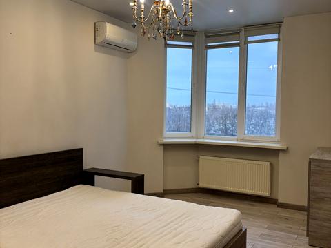 квартира за адресою Абрикосова вул., 7