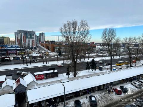 квартира за адресою Зодчих вул., 72