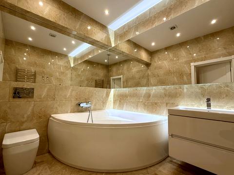 квартира по адресу Андрея Верхогляда ул. (Михайла Драгомирова), 18-А