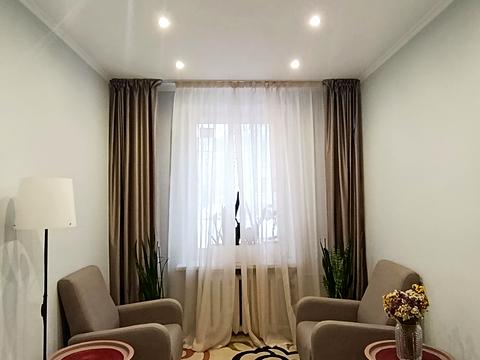 комерційна за адресою Миколи Міхновського бульв. (Дружби народів), 25