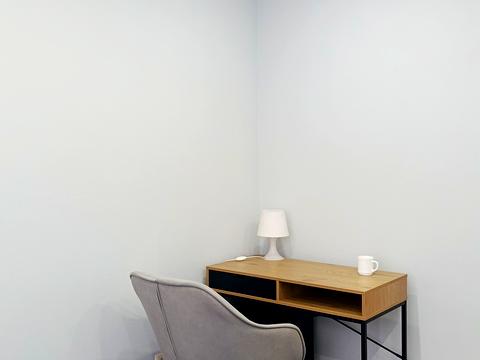 комерційна за адресою Миколи Міхновського бульв. (Дружби народів), 25