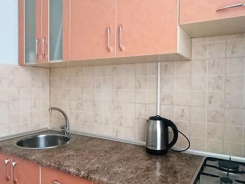 комерційна за адресою Миколи Міхновського бульв. (Дружби народів), 25