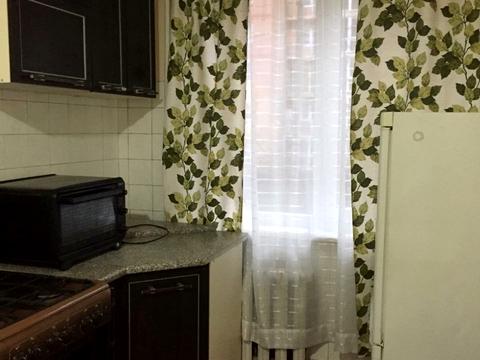 квартира за адресою Героїв Крут бульв. (Героїв Сталінграду), 18