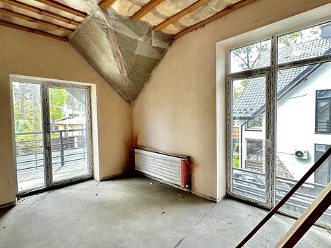 дом по адресу Евгения Коновальца ул.