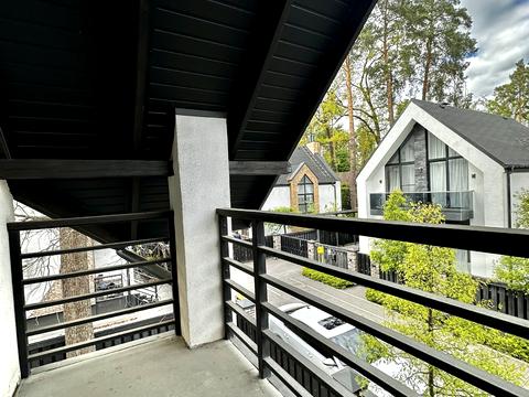 дом по адресу Евгения Коновальца ул.