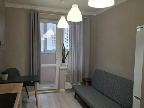 квартира за адресою Академіка Глушкова просп., 9-Д