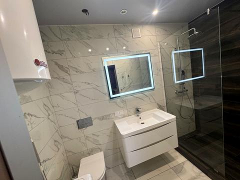 квартира за адресою Драгоманова вул., 8