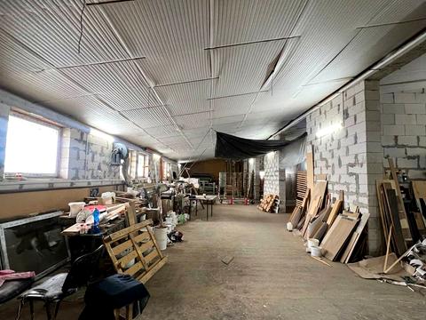 комерційна за адресою без назви, 1