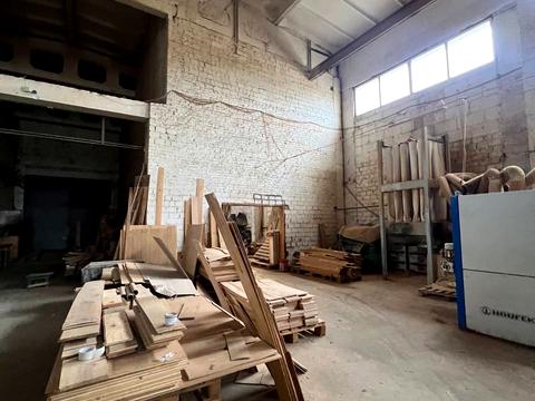 комерційна за адресою без назви, 1