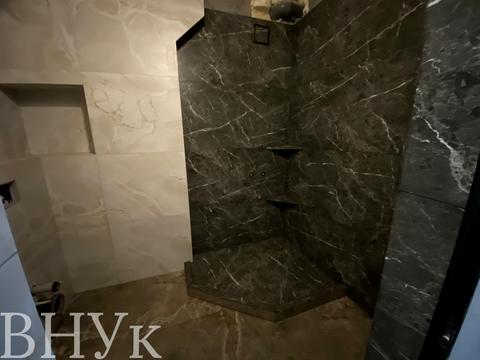 квартира по адресу Парижской Коммуны ул., 4