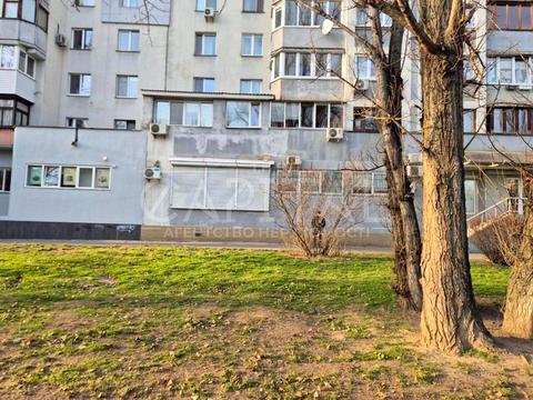 комерційна за адресою Київ, Тулузи вул., 3-Б