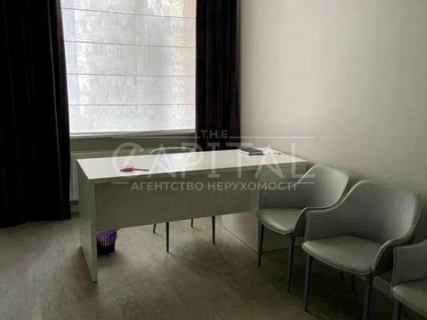 комерційна за адресою Київ, Лесі Українки бульв., 7-Б