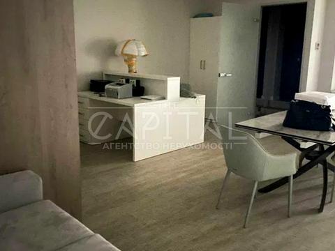 комерційна за адресою Київ, Лесі Українки бульв., 7-Б