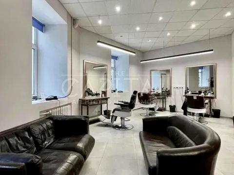 комерційна за адресою Михайлівська вул., 2