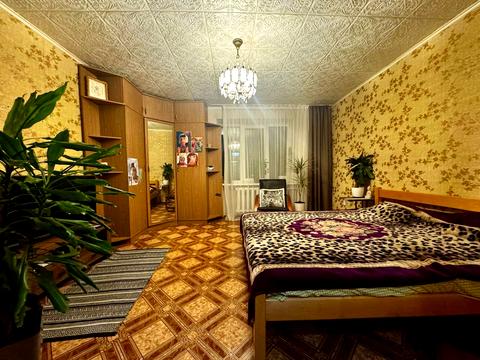 квартира по адресу Вячеслава Черновола ул. (Енгельса), 33