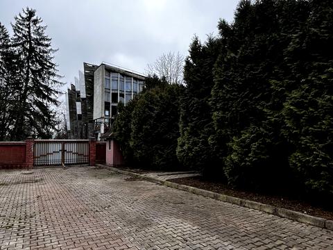 комерційна за адресою Руська вул., 244