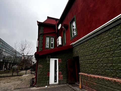 комерційна за адресою Руська вул., 244