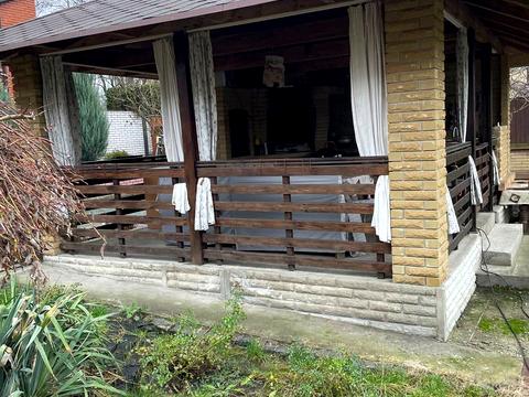 будинок за адресою Степана Чобану вул. (Василя Алексухіна), 8