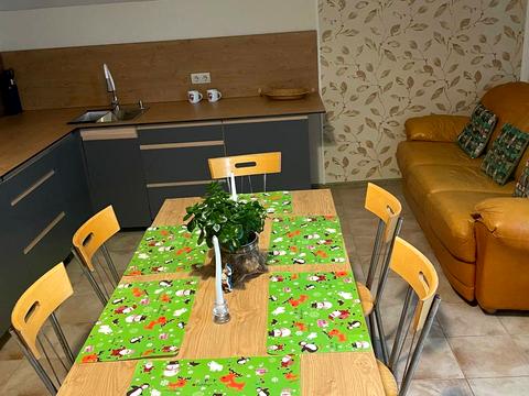 будинок за адресою Степана Чобану вул. (Василя Алексухіна), 8