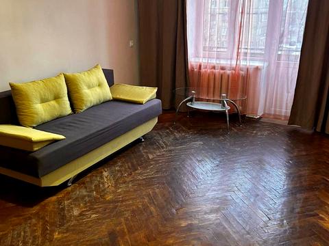 квартира за адресою Леоніда Каденюка просп. (Юрія Гагаріна), 9