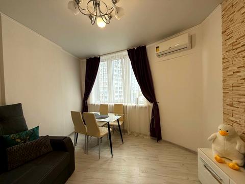 квартира за адресою Київ, Завальна вул., 10-В