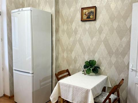 квартира за адресою Феодосійський пров., 12