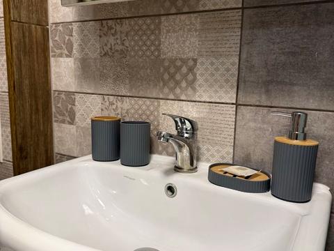 квартира за адресою Феодосійський пров., 12