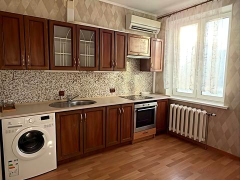 квартира за адресою Феодосійський пров., 12