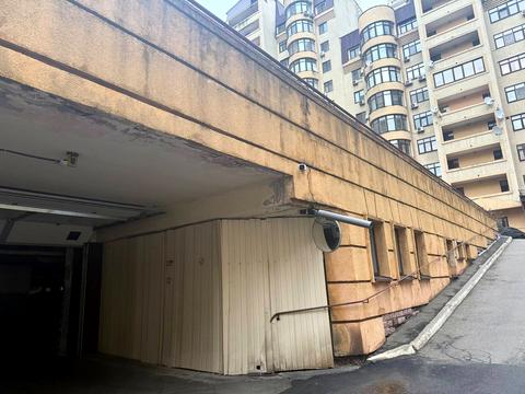 паркоместо по адресу Полтавская ул., 12