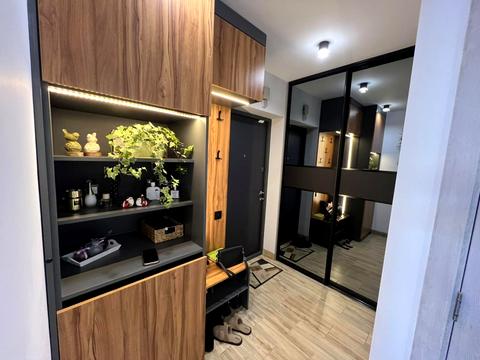 квартира по адресу Зеленая ул., 204г