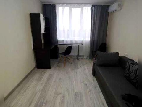 квартира за адресою Академіка Глушкова просп., 15