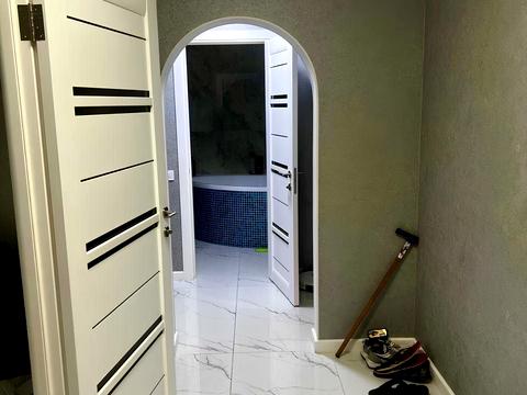 квартира за адресою Феодосійська вул., 8