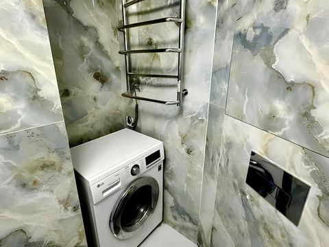 квартира за адресою Феодосійська вул., 8