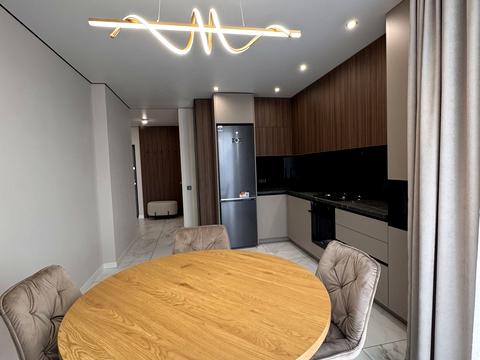 квартира за адресою Степана Бандери вул., 77-Б