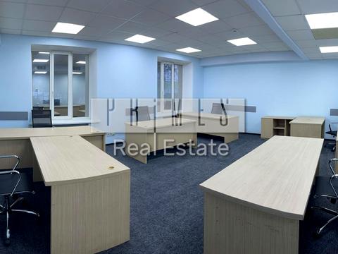 комерційна за адресою Миколи Міхновського бульв. (Дружби народів), 17/5