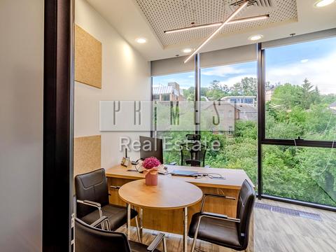 комерційна за адресою Болсуновська вул. (Сергія Струтинського), 2