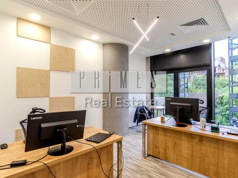 комерційна за адресою Болсуновська вул. (Сергія Струтинського), 2