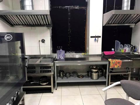 комерційна за адресою Бессарабська пл., 2