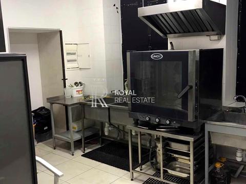 комерційна за адресою Бессарабська пл., 2