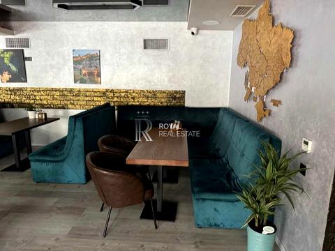 комерційна за адресою Бессарабська пл., 2