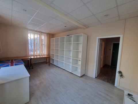 комерційна за адресою Кловський узвіз (Кловський), 13