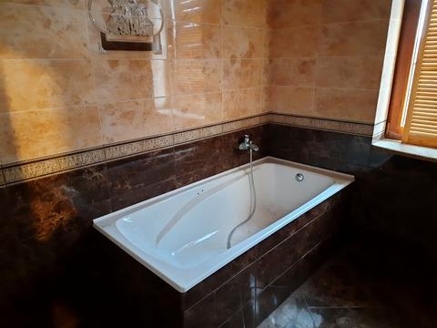 будинок за адресою В'ячеслава Чорновола вул., 11