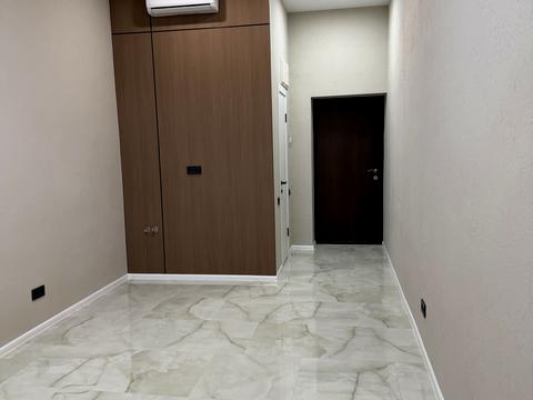 комерційна за адресою Перлинна вул., 2