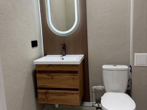 комерційна за адресою Перлинна вул., 2