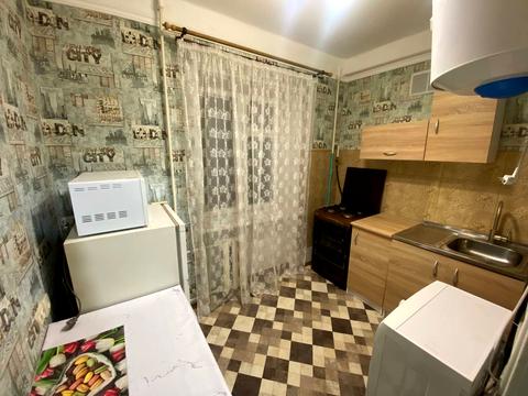 квартира за адресою Ореста Левицького вул. (Академіка Курчатова), 19