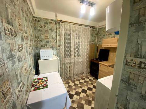 квартира за адресою Ореста Левицького вул. (Академіка Курчатова), 19